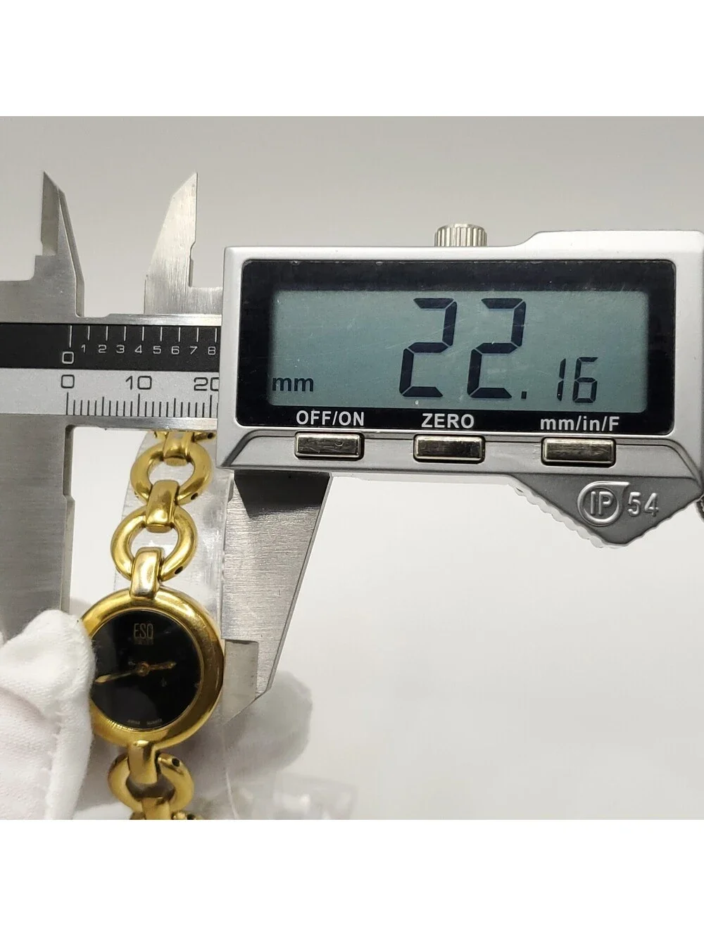 N/A crystal band